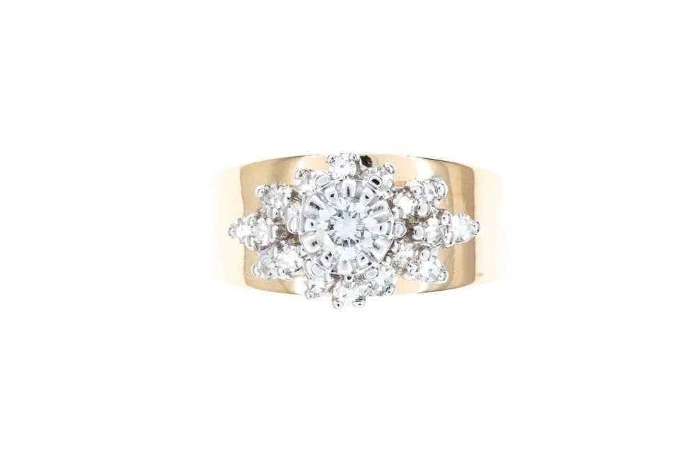 (T)Yellow Gold Multi Diamond Cluster Ring