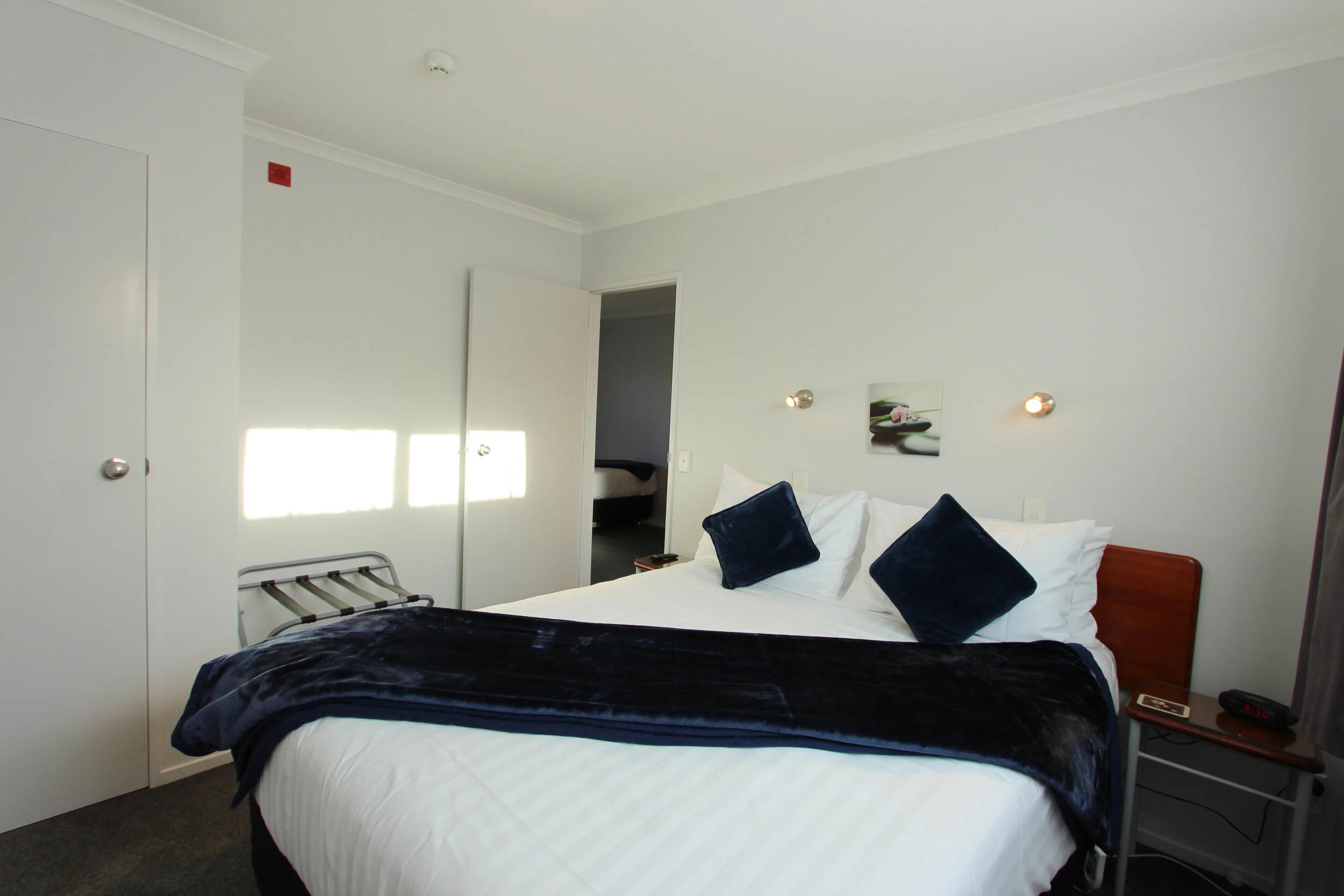 Unit6Bedroom.jpg