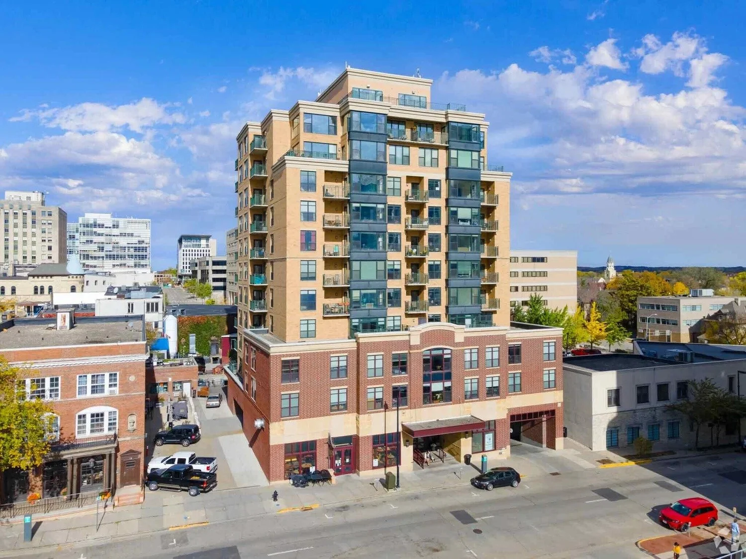 MADISON MARK | 221 KING ST