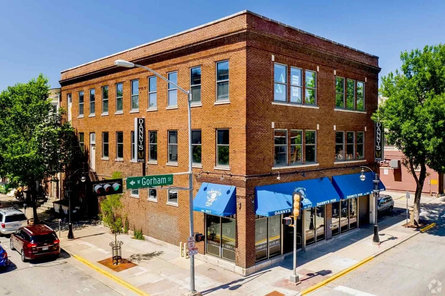 320-328 W GORHAM ST