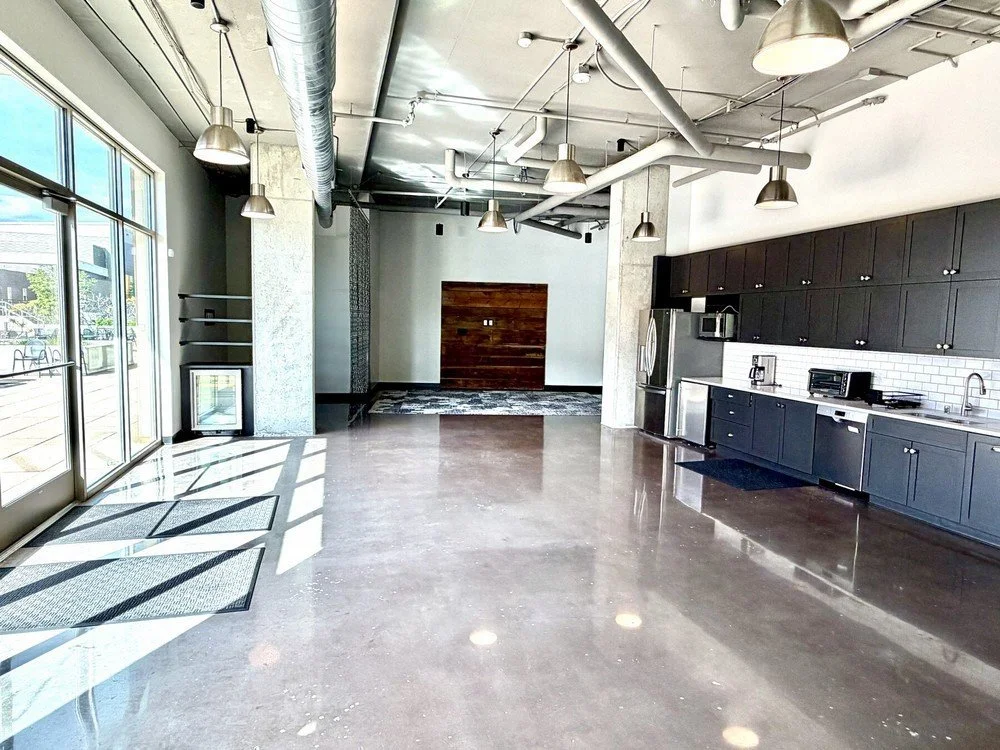 lyric306_kitchen_break_area.jpg