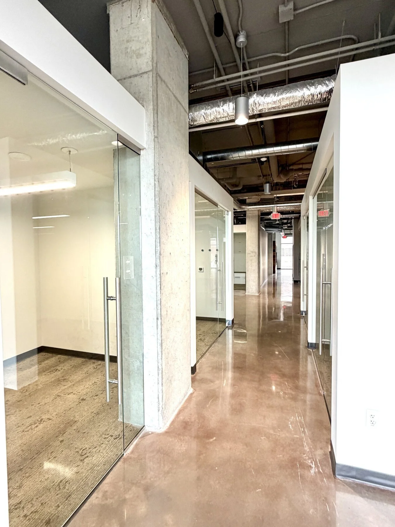 lyric306_12_corridor.jpg