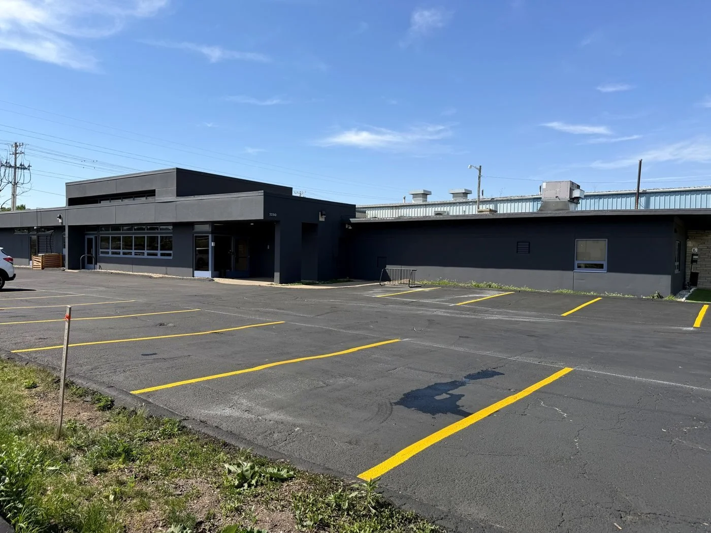 05 - Exterior Parking Lot.jpg