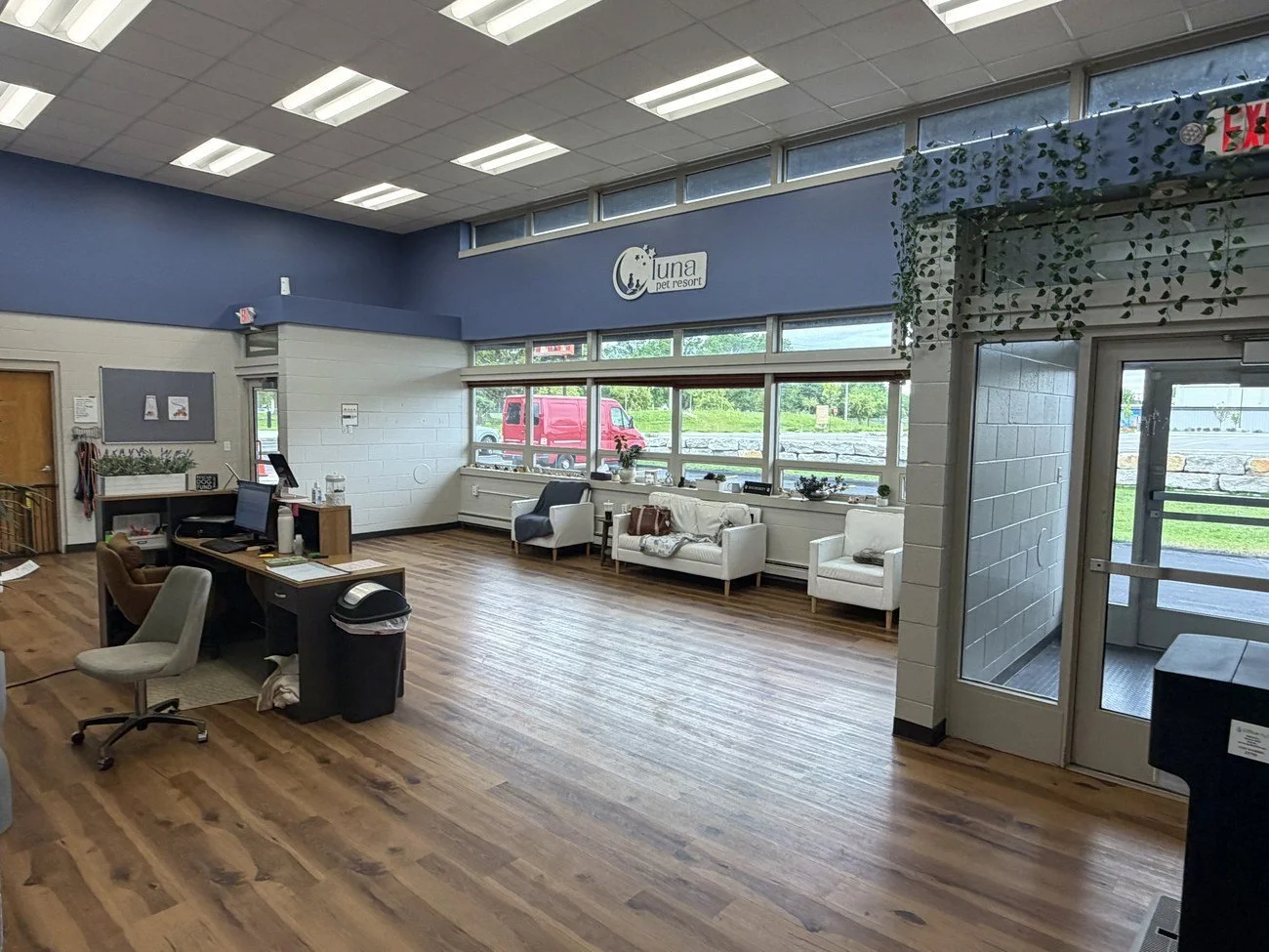 10 - Interior Grooming.jpg
