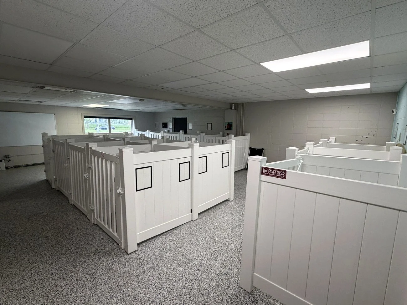 11 - Interior Kennel Wing.jpg