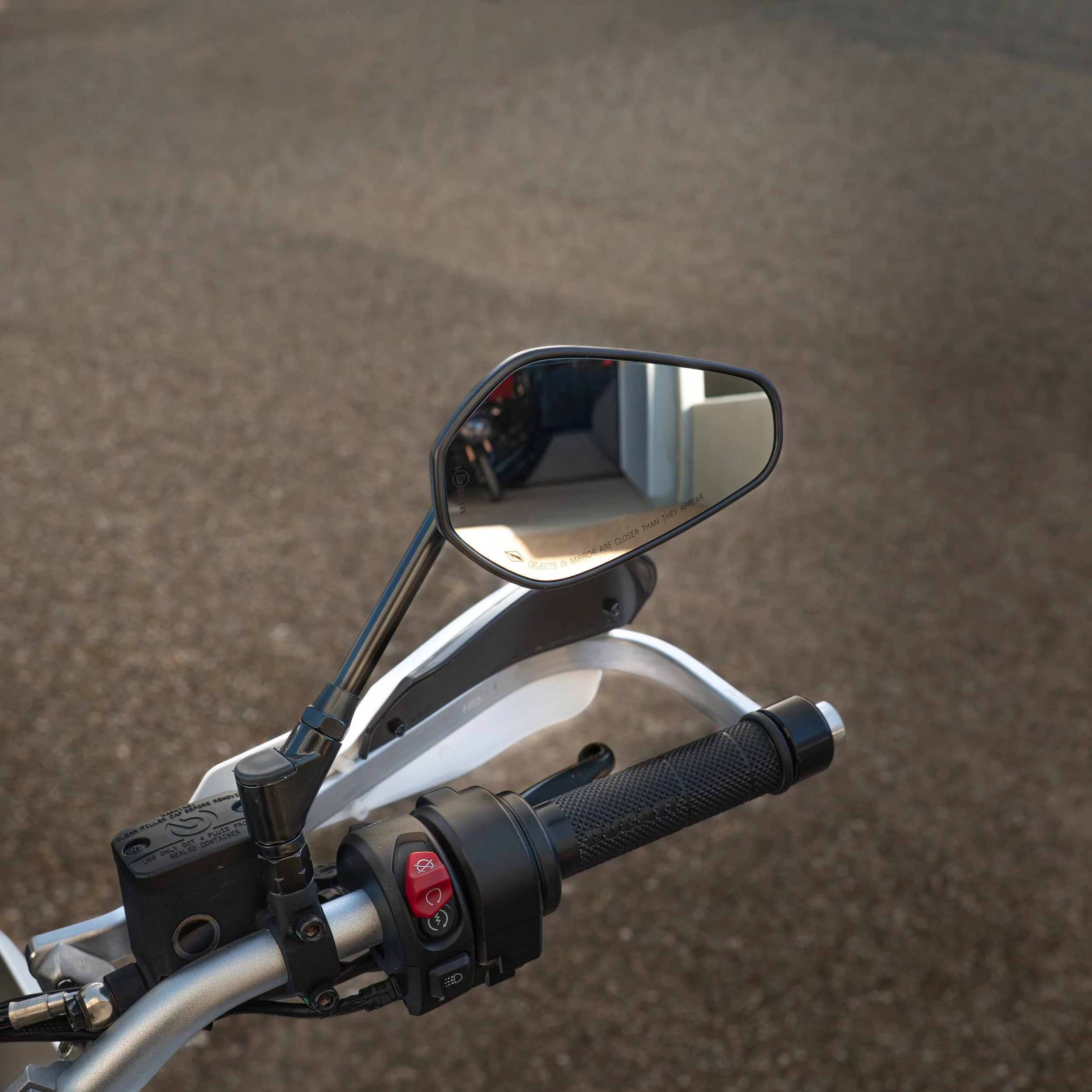 THROWBACK OEM-MOUNT MIRRORS (UNIVERSAL FIT)