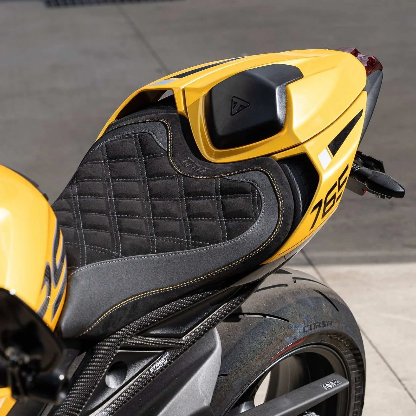 23-25 Street Triple 765 Comfort Seat Trim — KELPI CUSTOM MOTO