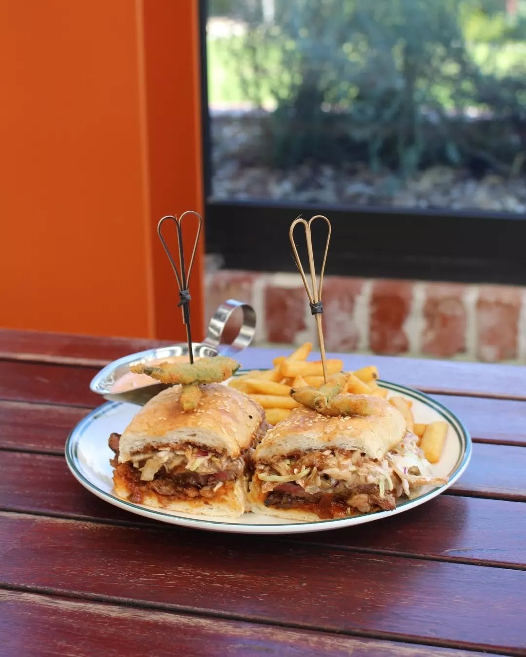 WA's Best Steak Sandwich is here at the Farm!

Try our South West Black Angus scotch fillet steak sandwich, served with special seasoning chips and sweet and spicy mayo.

Voting closes on Monday, so VOTE NOW through the link in our bio.