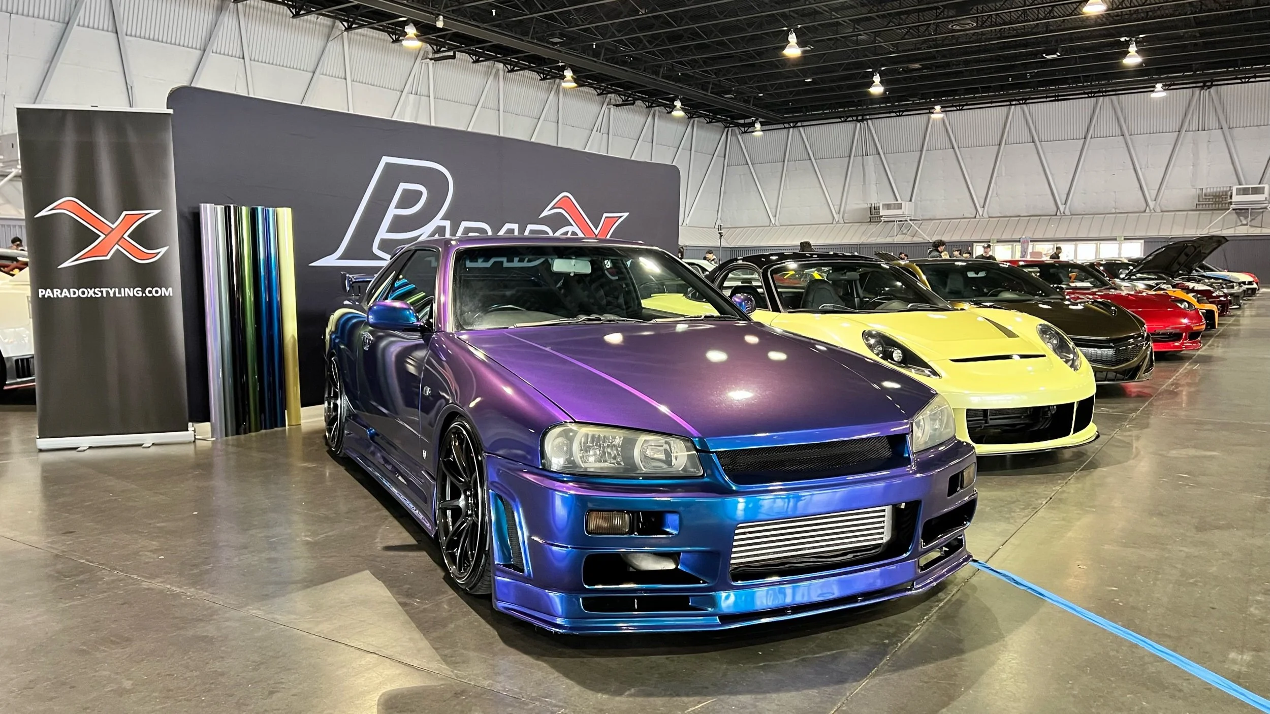 Glossy Chameleon Polar Light — Paradox Styling