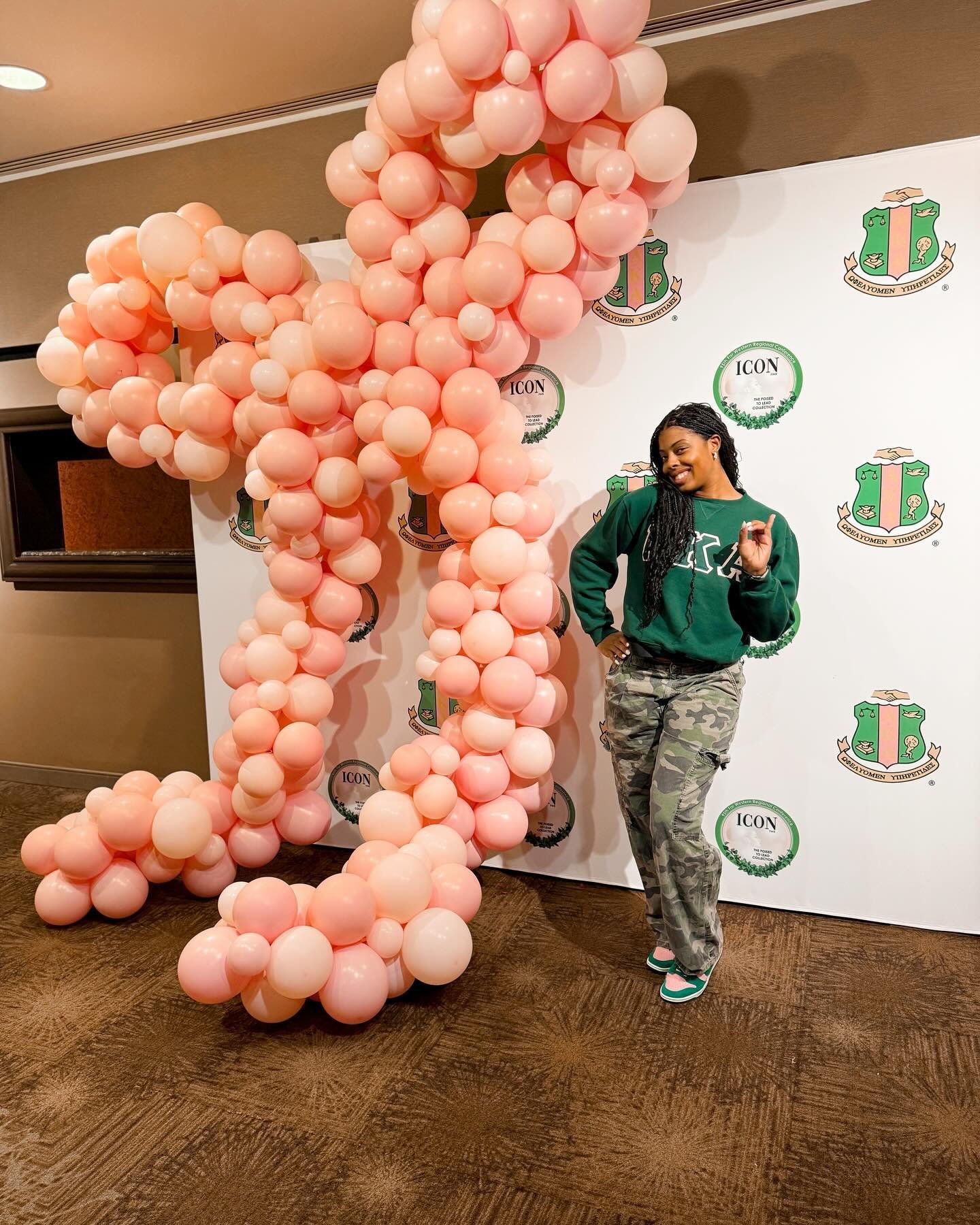 When you get upgraded from the chapter level to the regional level 🤞🏽🩷💚 #ILOVEmyAKA

Balloons: @by_rindear