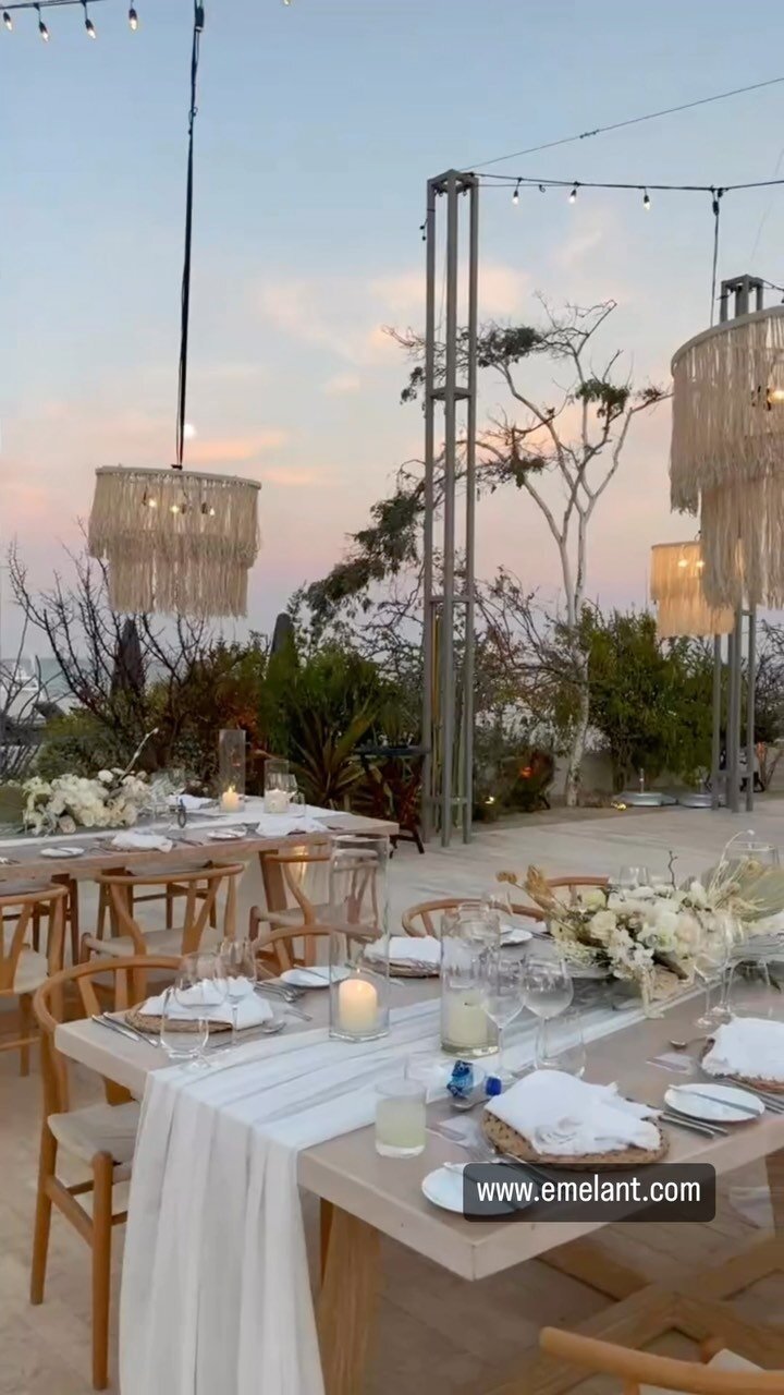 Destination weddings are our favorite✈️💕
.
.
.
.
.
.
.
.
.
#Wedding #destinationwedding #Bride #WeddingDay #WeddingPhotography #weddingdress #WeddingPhotographer #WeddingInspiration #Marriage #WeddingParty