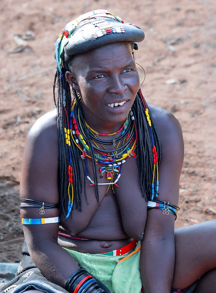 Mucawana Lady - Angola