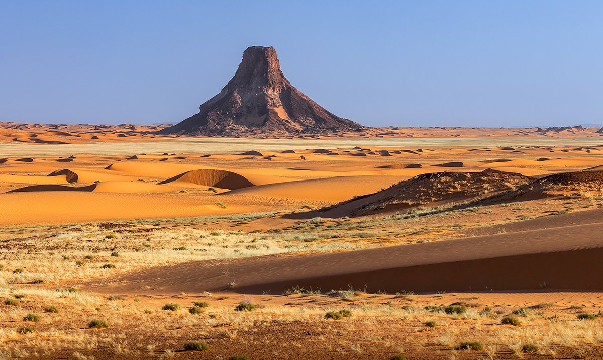 Chad - The Sahara in the Mourdi Depression