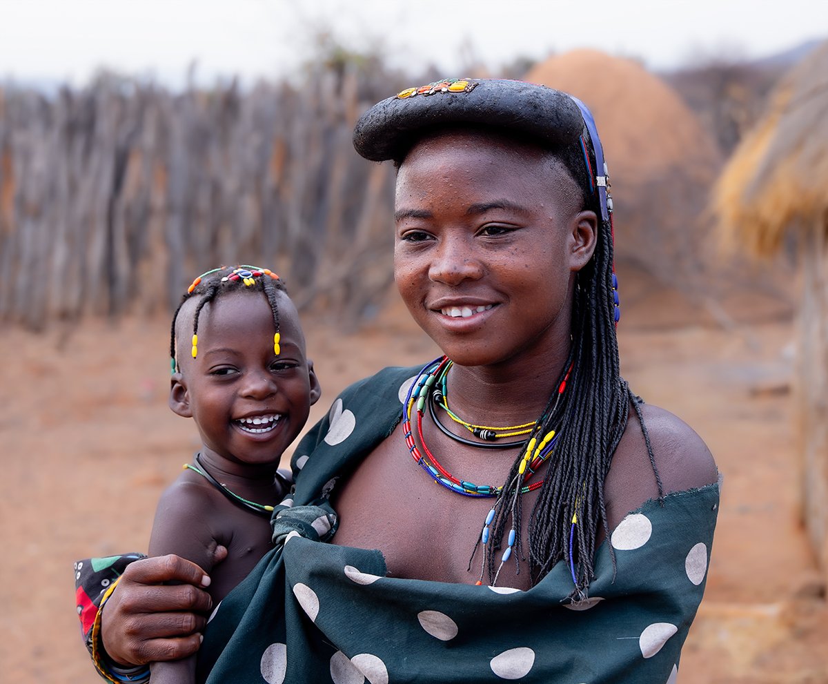 Muhakaona Lady & Boy