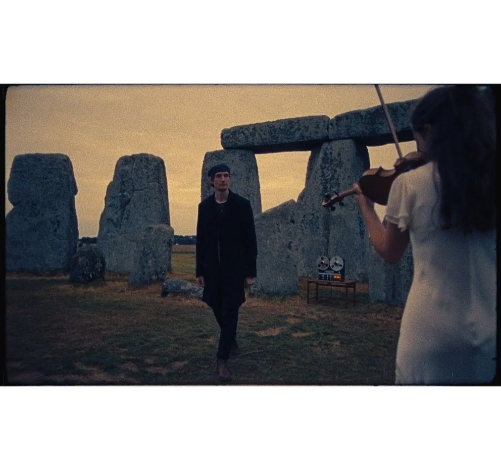 Stunning film to be part of. Stonehenge&hellip;at dawn&hellip;shot on film 😍

@erlandcooper @stonehenge @freyagoldmark
@sergio_eka

Director @simonjlane 
Producer @david__gourlay
DP @jackmaddisondop
Steadi @karygent
1st AC @hcolemanfilm
Grade @danmo