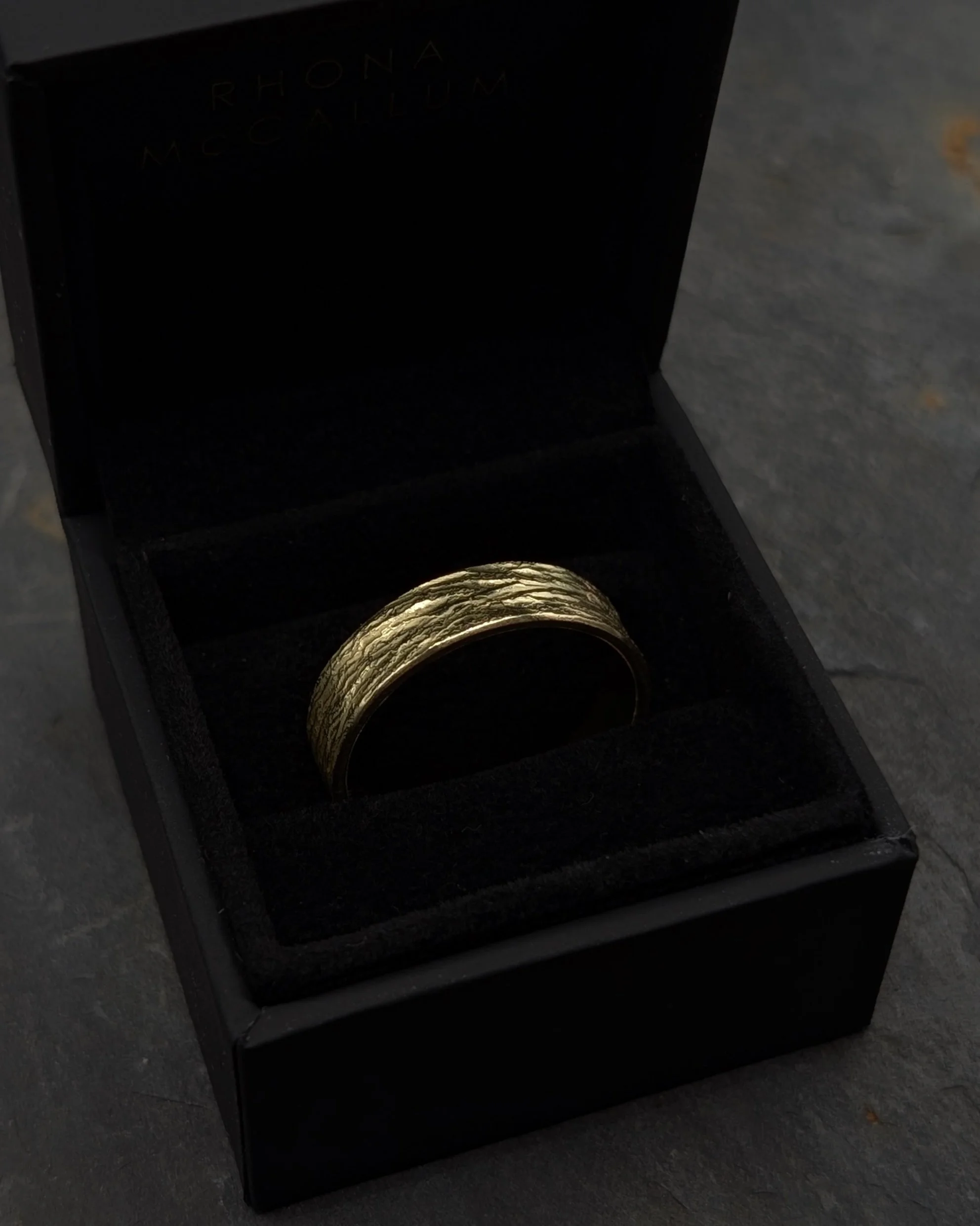 2025 Rhona McCallum 5mm Machrie ring in 18ct yellow gold.jpg