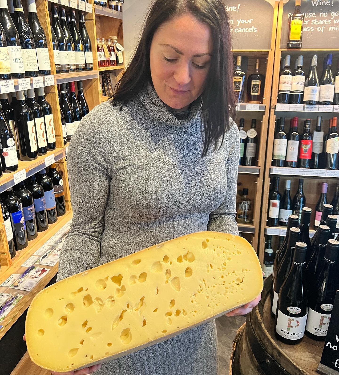 10kg of Mayfield anyone?
This bad boy cheese from @alsopandwalkercheese is the perfect balance between a Comt&eacute; and an Emmental, made in Sussex. The size of the holes changes depending on the time of year.

As well as being a great addition to 