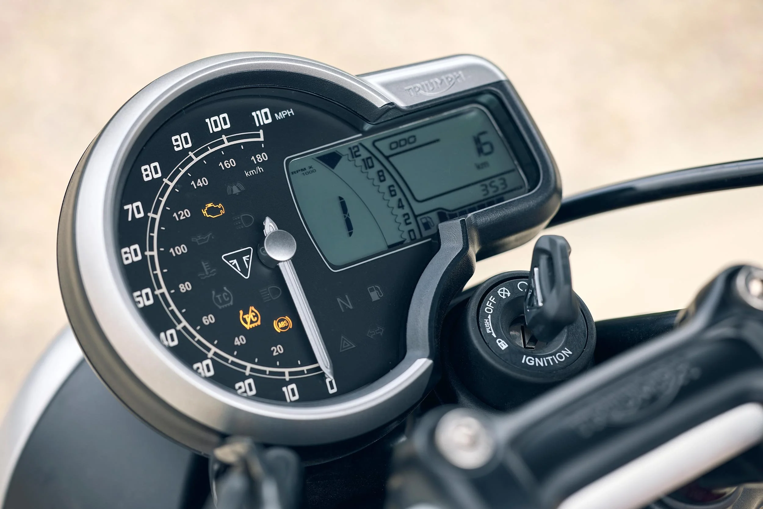 Triumph-Speed-400-Details-13B-w2.jpg
