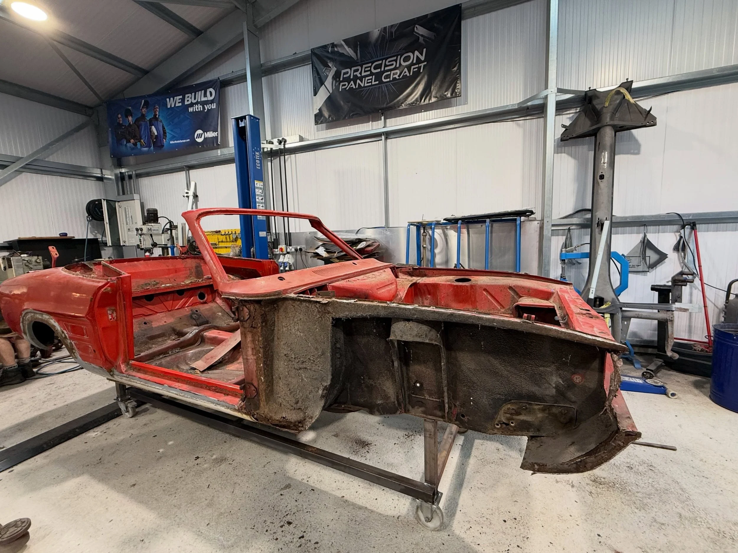 Bit of a mixed week this week. Very busy with lots going on, Mk1 Crayford Capri is stripped and prepped for its restoration to begin, Porsche 356 A has its front bumper fitted and gapped just awaiting the rear bumper. The Vw beetle had a hood frame i