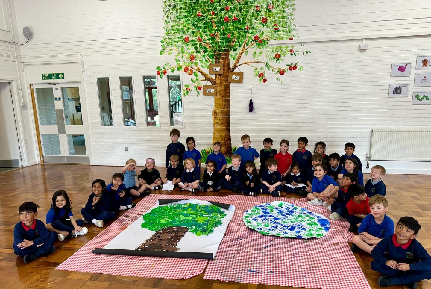 A collaborative afternoon celebrating Earth Week at Orchard🍎
Whilst our older Preps were on PGL and away at sports tournaments, our Russets (pre-school), Prep R and Prep 1 worked together to create these two pieces🌎🌳

#orchardschoolandnursery #orc