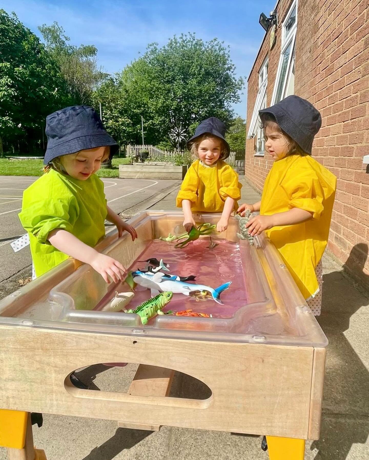 Our Codlings (2-3 years old) have loved enjoying the sunshine to explore all of their outdoor activities and learning!☀️

#orchardschoolandnursery #prepschoolhertfordshire #preprepschool #prepschool #primaryschool #nursery #outdoorlearning #leanringt