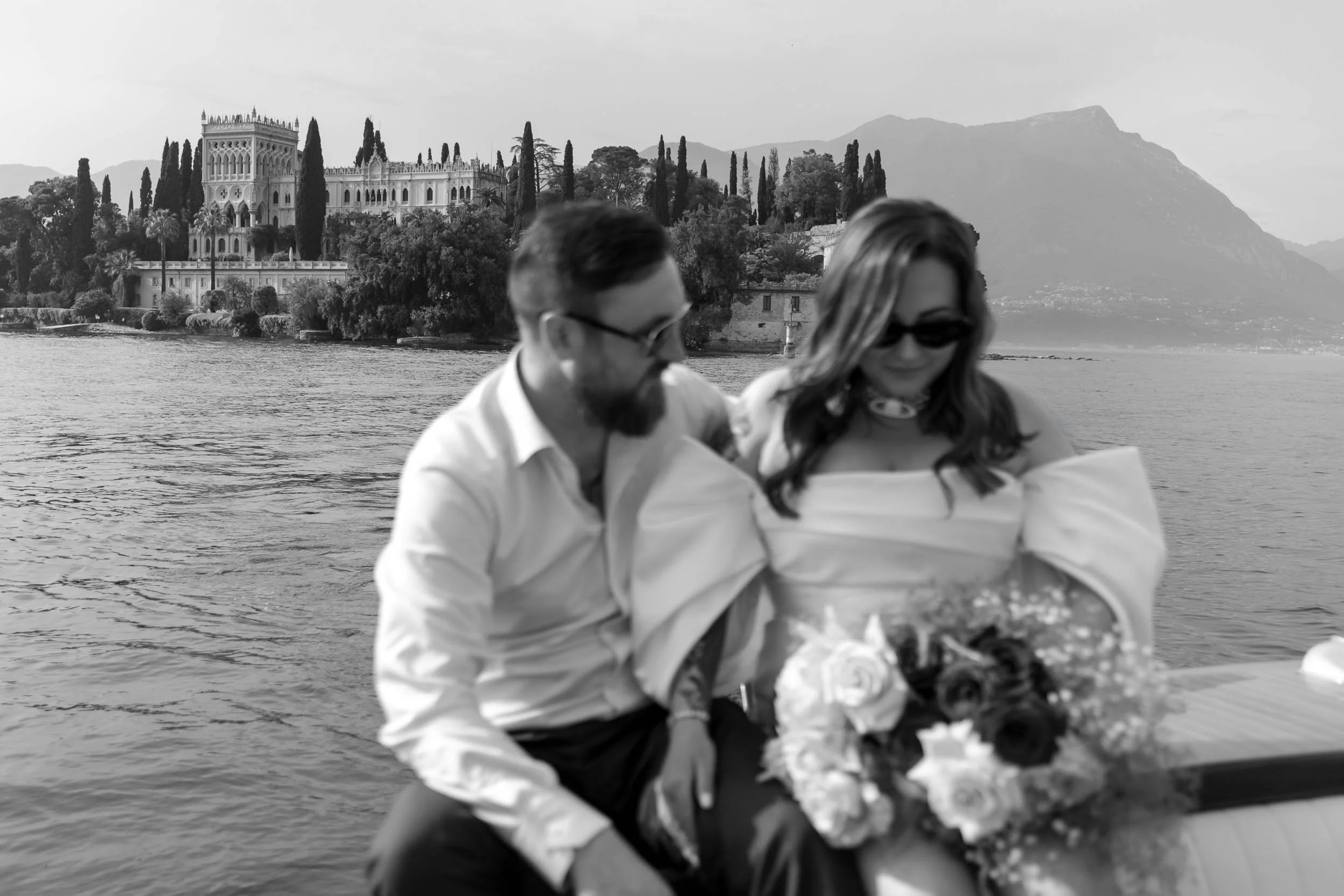 fotografia-matrimonio-elopement-isola-del-garda-lago-80.jpg