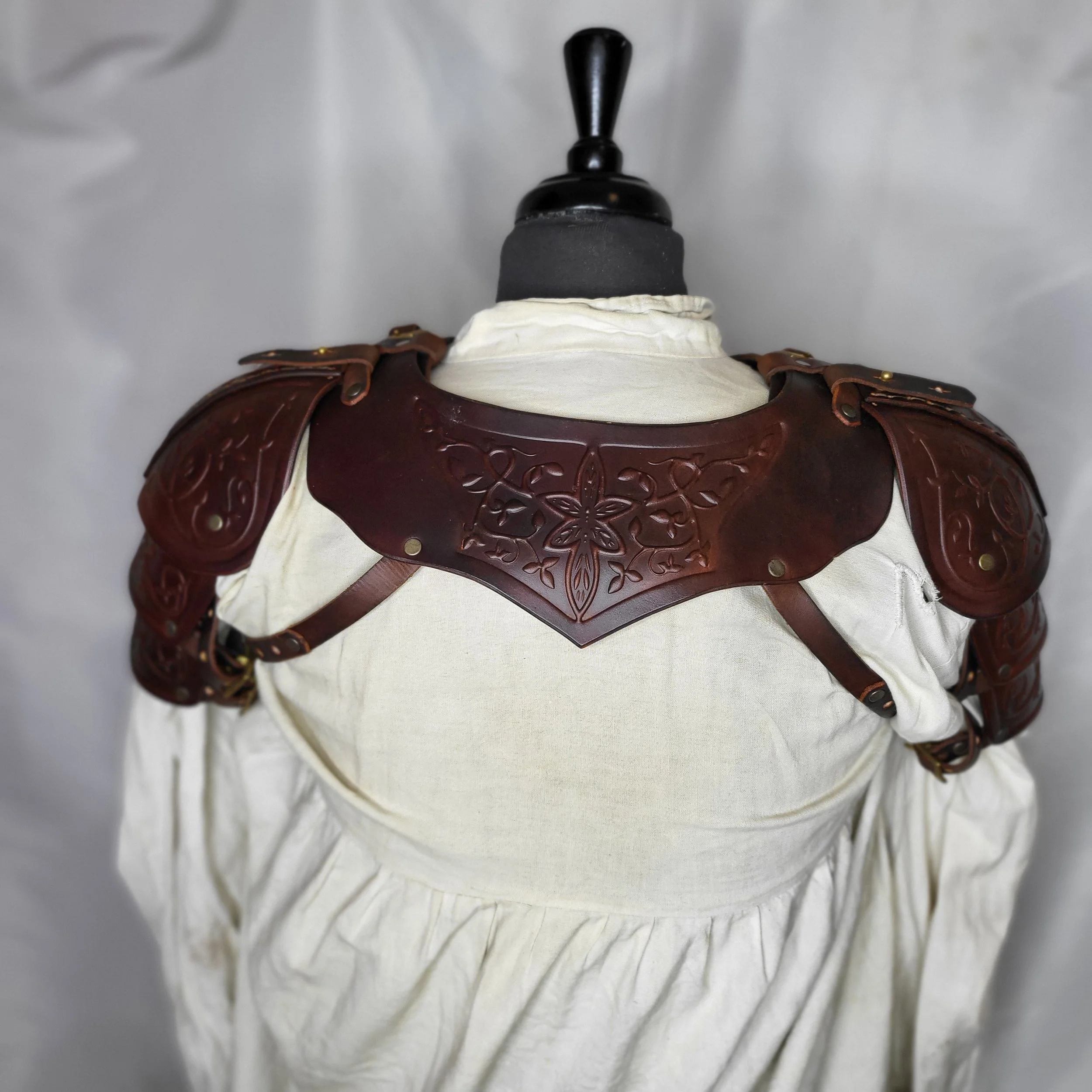 embossed verdant set (1).jpg