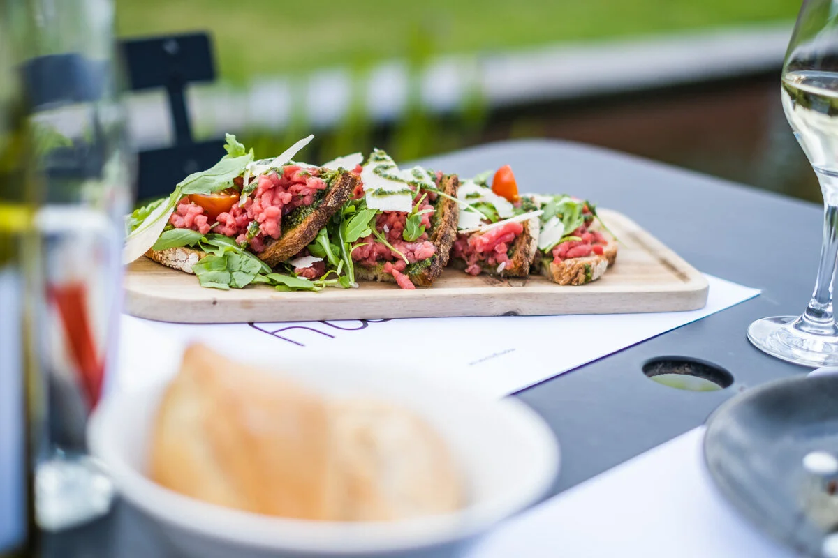 Social media campaign voor Vittel in opdracht van Wax Interactive. Een mix van editorial beelden en food photography.