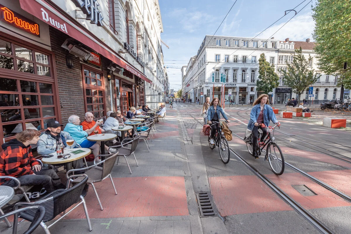 Voor de communicatiecampagne van de Stad Gent werd freelance fotograaf Jeroen Willems gevraagd een fotoreportage te maken voor het Mobiliteitsbedrijf van de Stad Gent in samenwerking met reclamebureau Cayman Creative Thinkers.