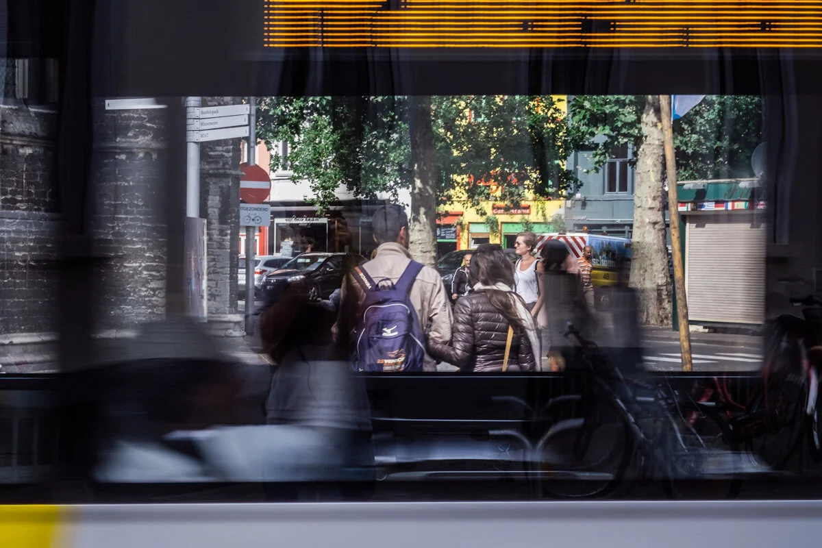 Voor de communicatiecampagne van de Stad Gent werd freelance fotograaf Jeroen Willems gevraagd een fotoreportage te maken voor het Mobiliteitsbedrijf van de Stad Gent in samenwerking met reclamebureau Cayman Creative Thinkers.