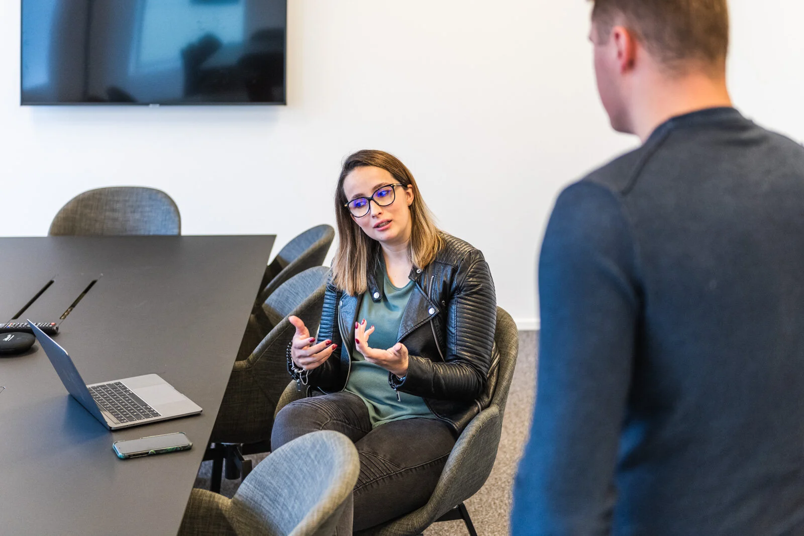 Voor de vernieuwing van hun bedrijfswebsite deed service- en security intelligence partner van Proximus, Davinsi Labs beroep op freelance fotograaf Jeroen Willems. We kozen voor een ongedwongen bedrijfsreportage met kleurrijke professionele foto's en