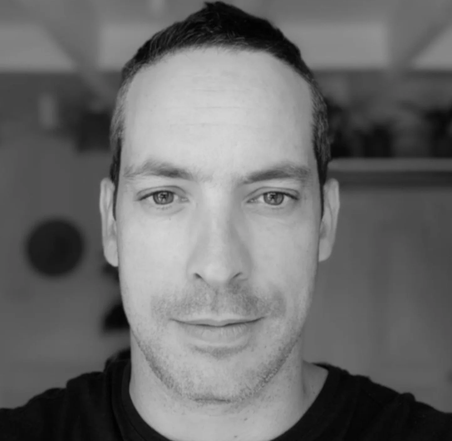  Julien Cutilla  Assistant économiste 
