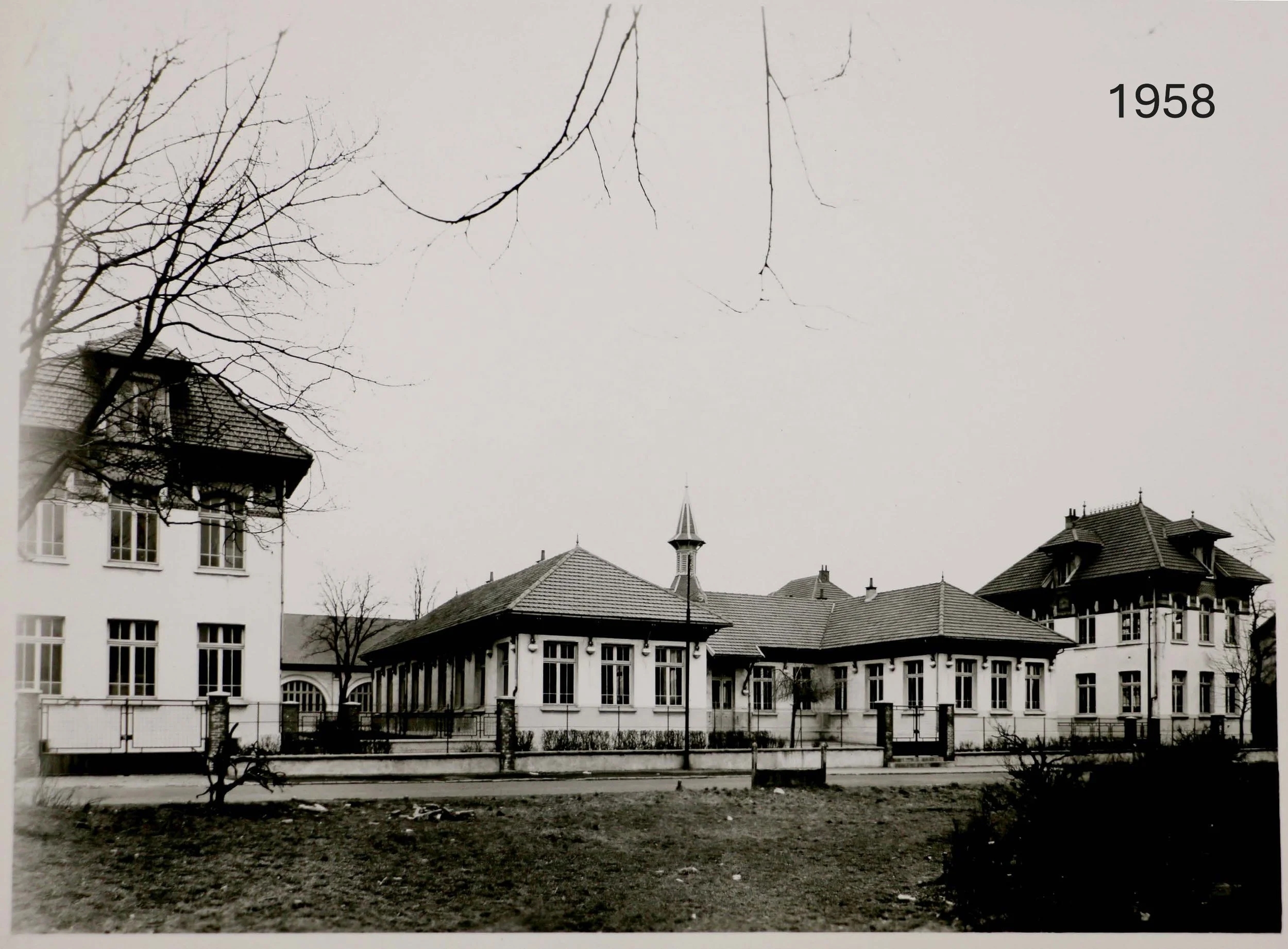 Lens 1958_Nomade architecture & patrimoine.jpg