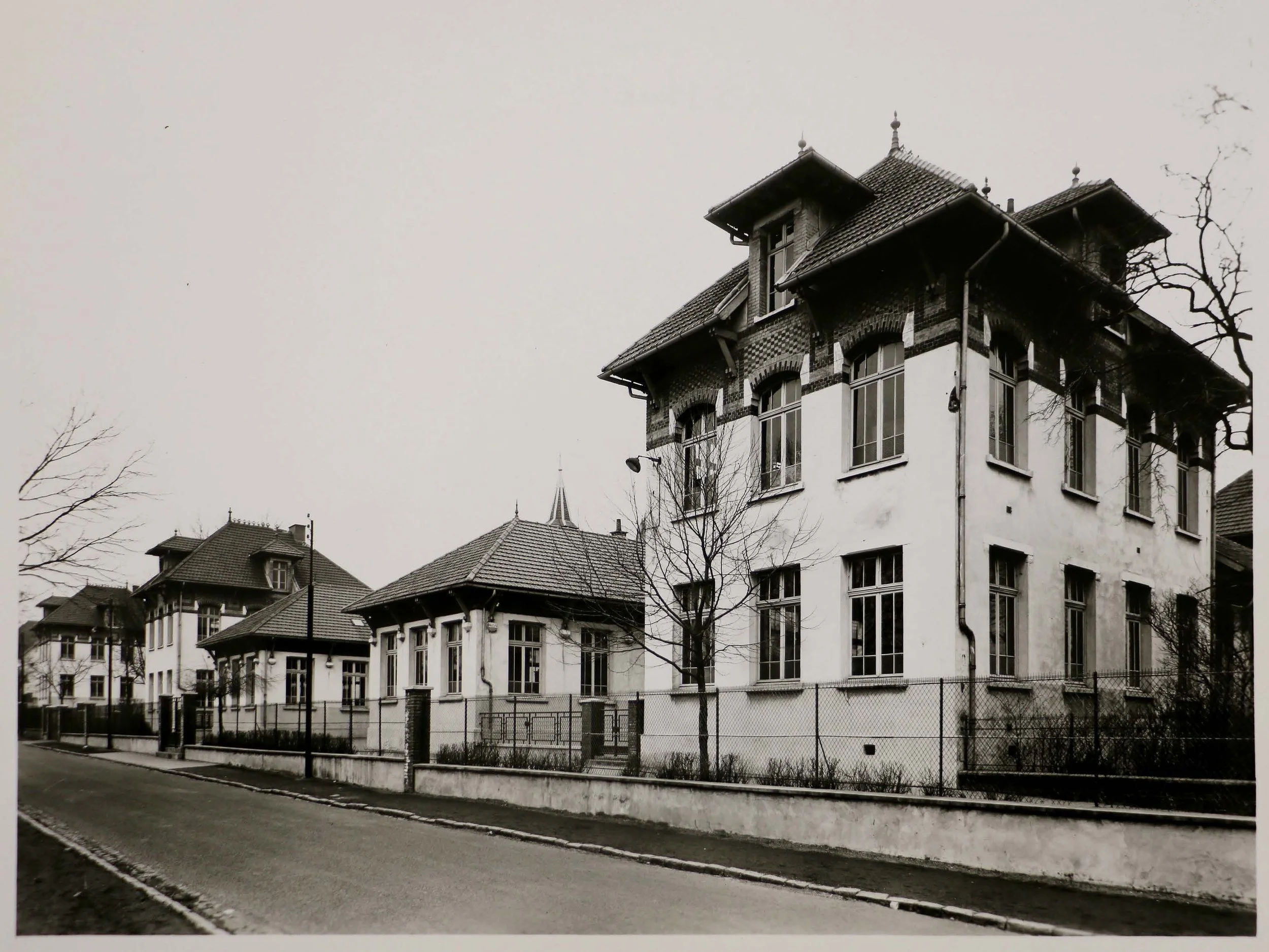 Lens Cité12Ecoles AML 4Fi ExtraitPdf_Page_9.jpg