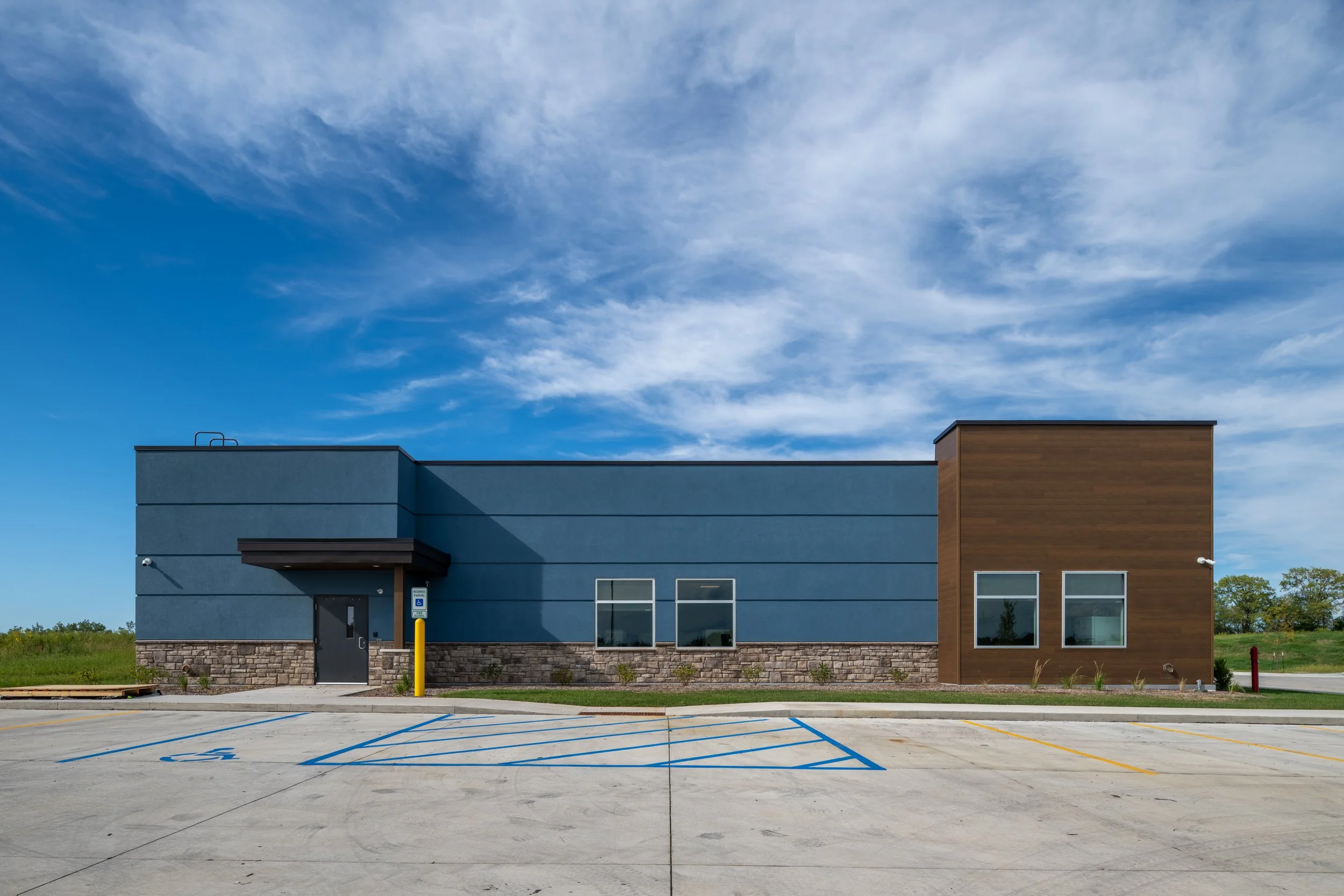 Exterior-6.jpg