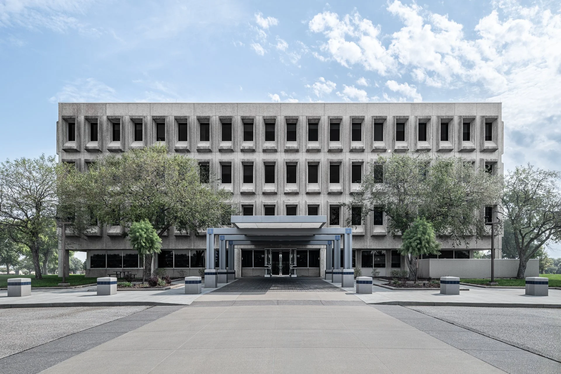 5000 Westown Parkway, West Des Moines, IA. Office building.