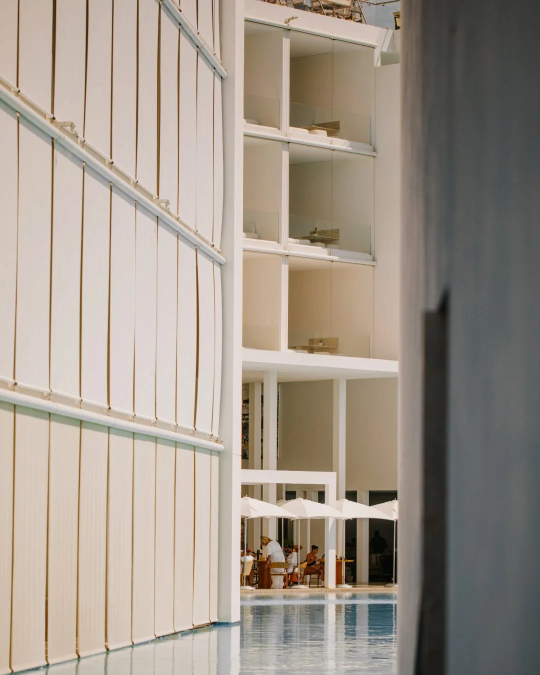 Lines, light, and negative space doing the heavy lifting here at @viceroyloscabos