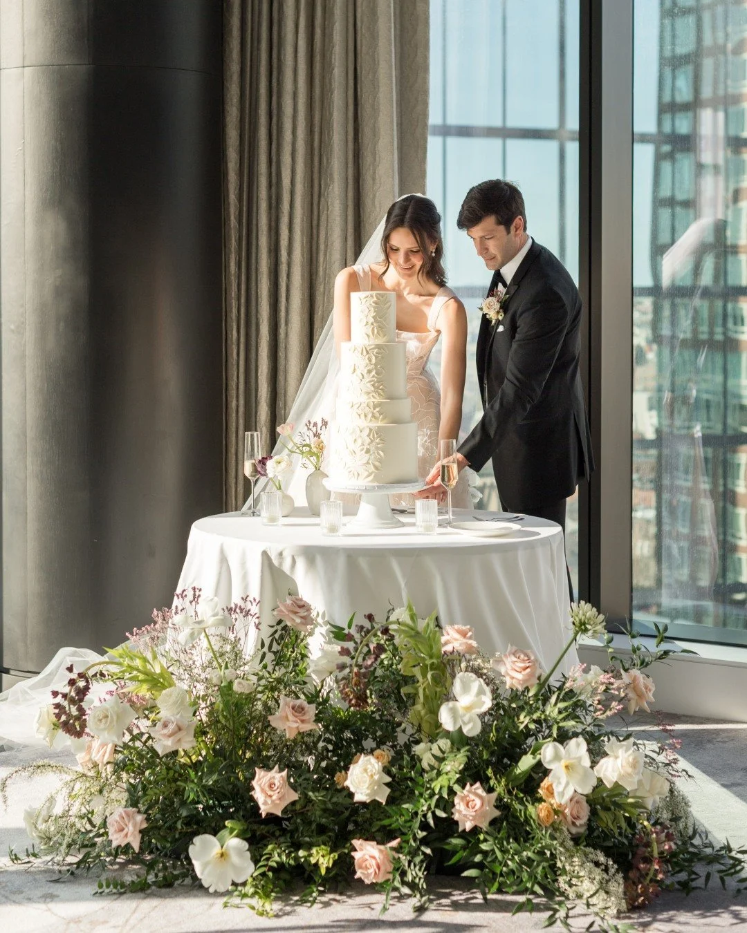 For beginnings that deserve a grand setting.

Where light pours in, florals gather at every table, and every detail is considered.

A love story unfolding at @RafflesBoston.