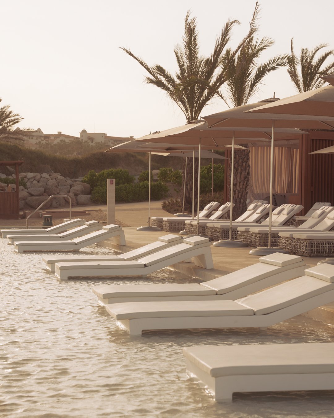 Soft light, still water, and a morning that unfolds slowly along the coast at @ParkHyattCaboDelSol.