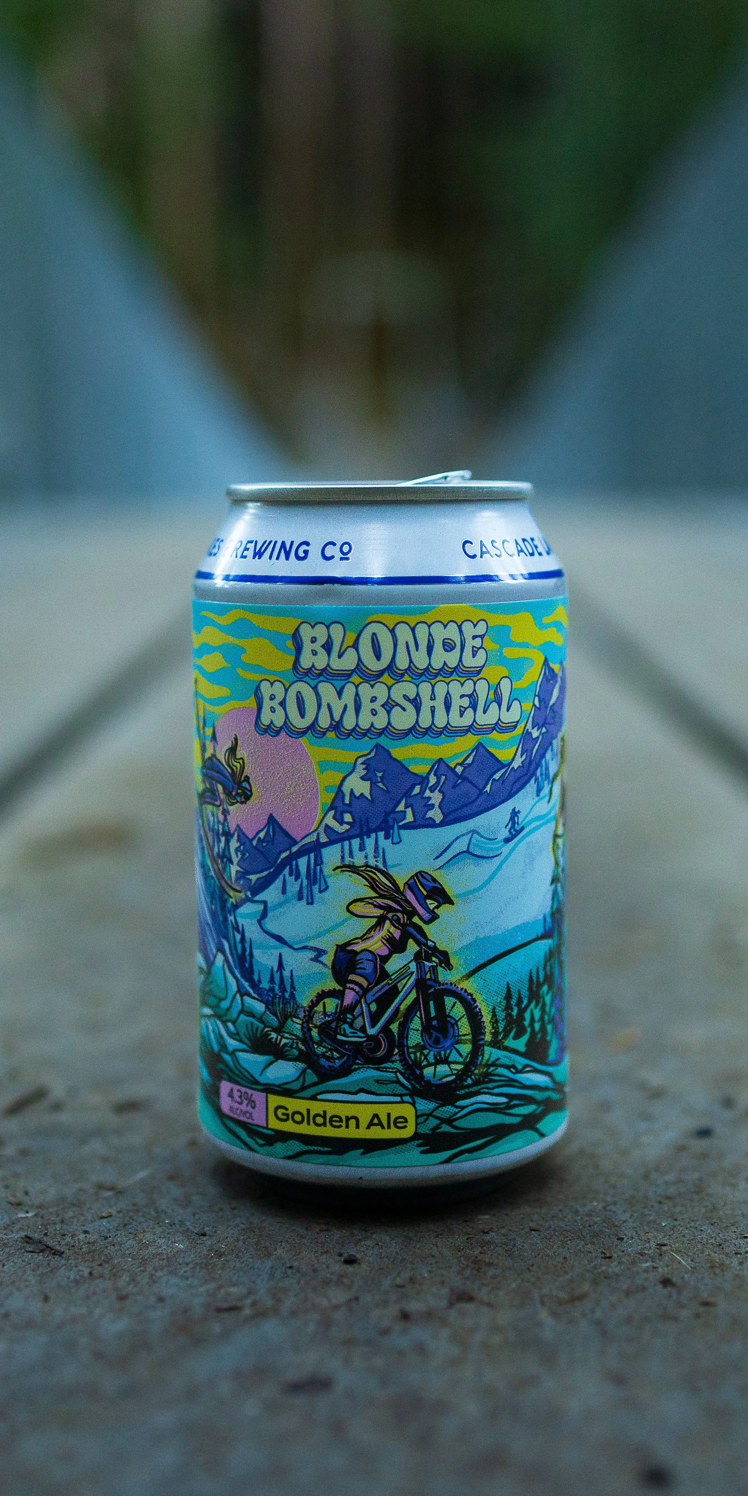 Cascade Lakes Blonde Bombshell - Amanda's Trail