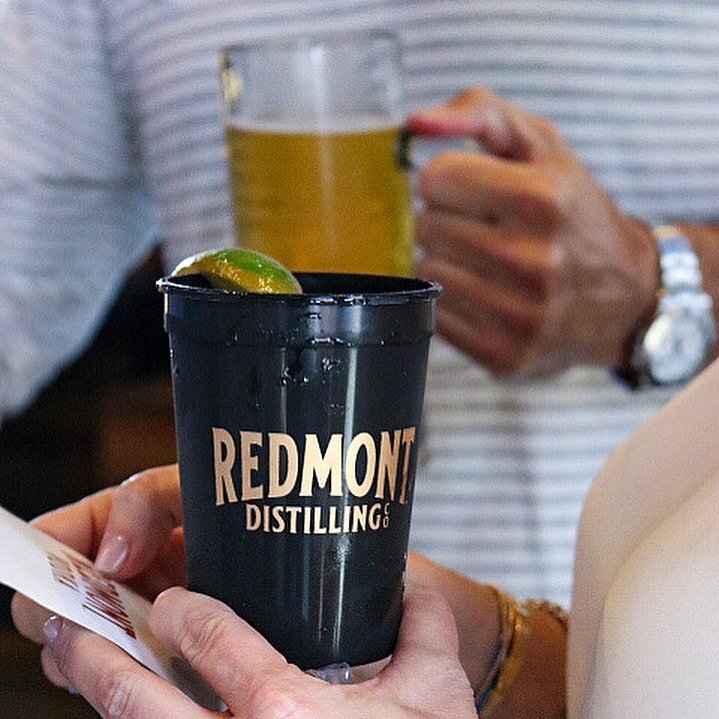 Thanks to everybody who joined us for the @nextroundlive&rsquo;s kick off party @walkons! 👏🏽👏🏽👏🏽

We hope you&rsquo;ve been enjoying our weekend events today as well. Happy Saturday and go get some #RedmontVodka! 🎉