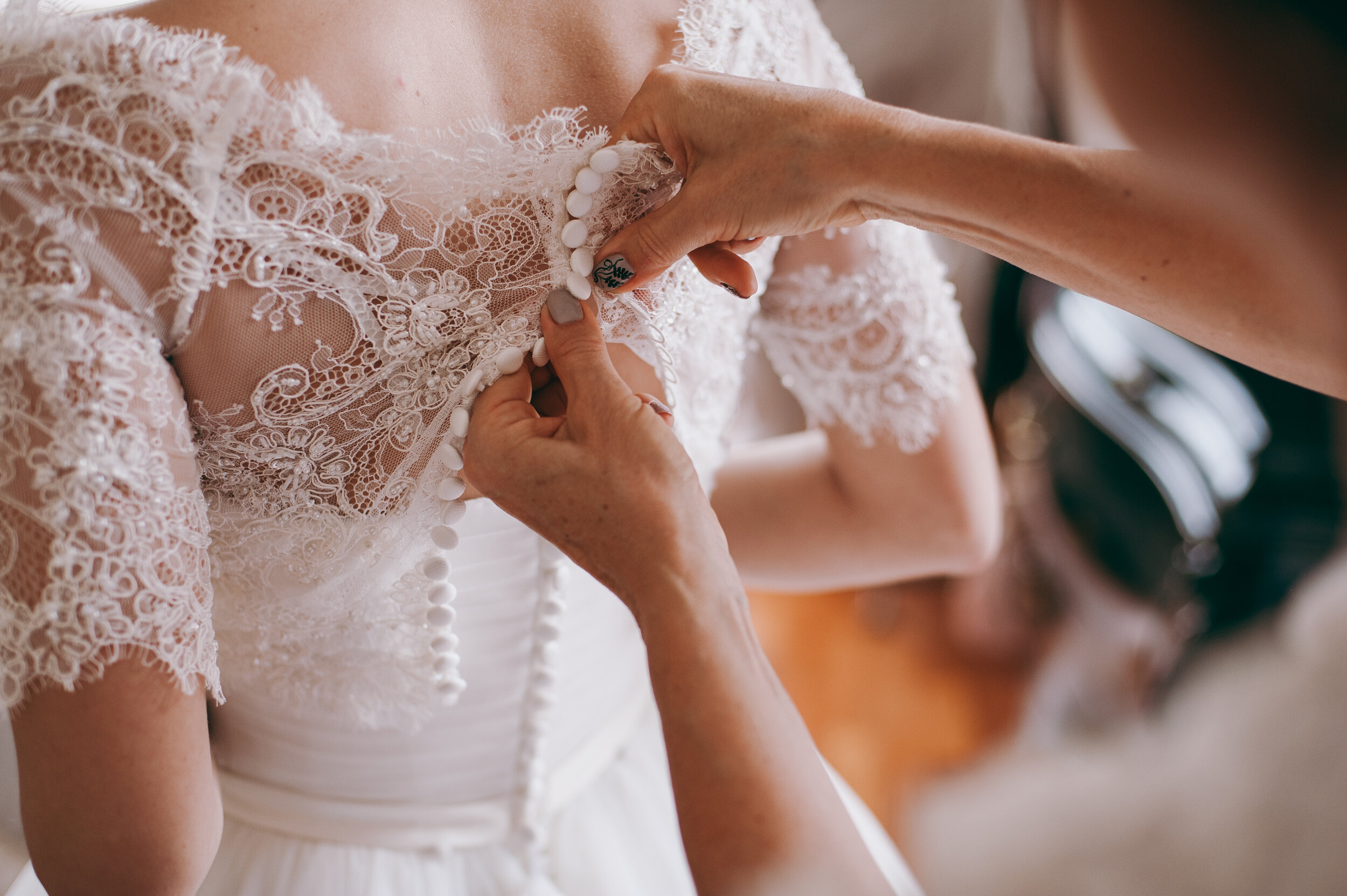Fashionable Bridesmaids Dresses Helped Wear Bow On Back Of Weddi