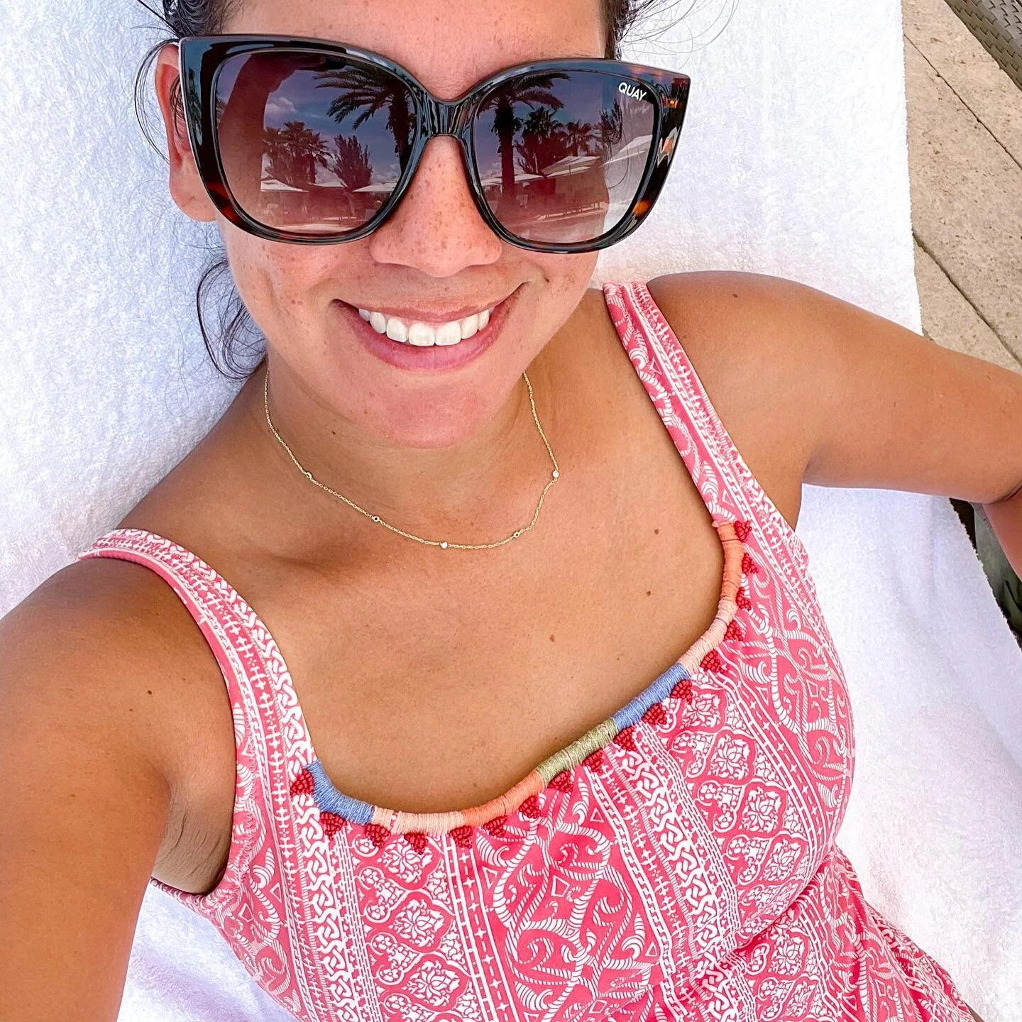 In a sunny state of mind here in #orlandoflorida 

Rejuvenated and ready to take on Animal Kingdom tomorrow! 

#sunnyday  #fourseasonsorlandoresort #poolday #floridavacation #expatcouple #vacationgoals #expatblogger #luxurytravel #travelingcouple #li