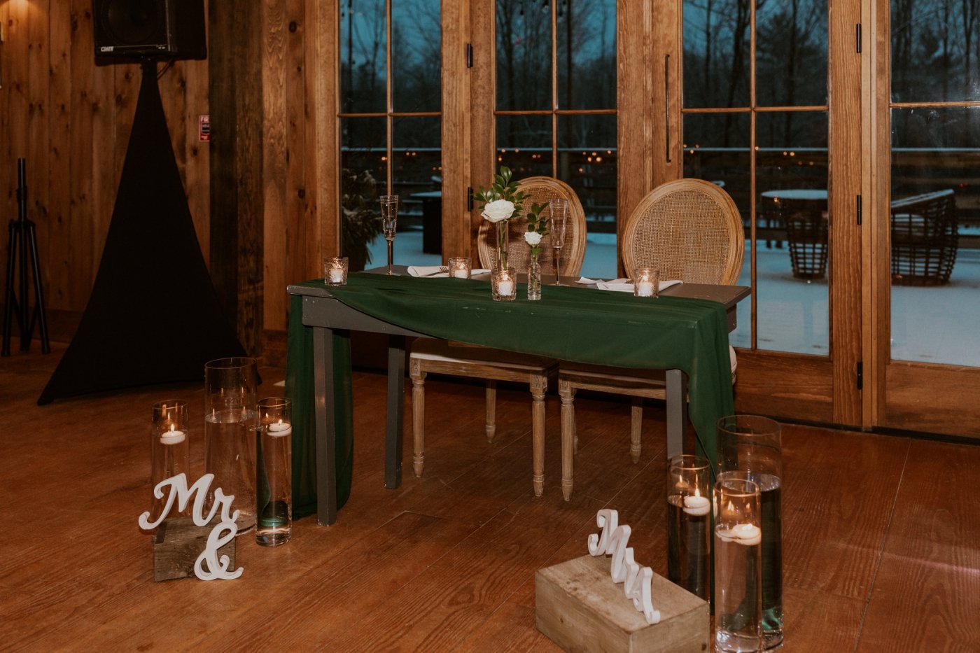sweetheart table for bride and groom