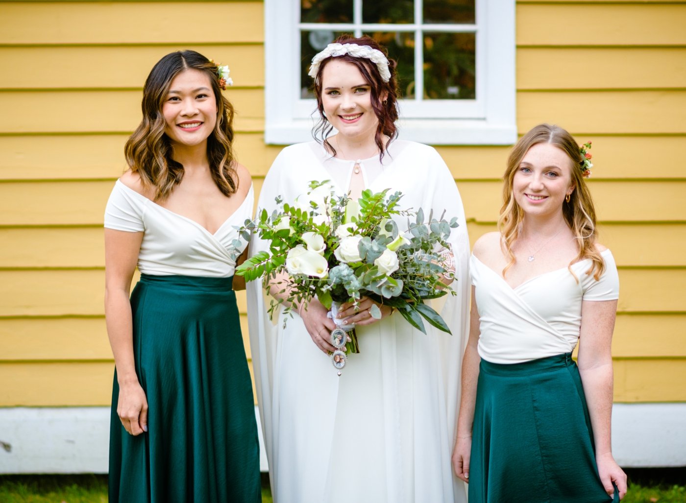 bridesmaids in two color dresses