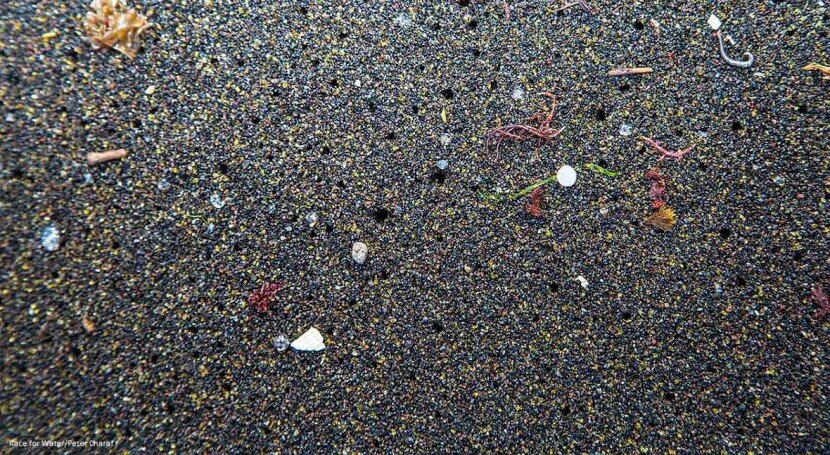 Plantas de tratamiento de aguas residuales: una fuente sorprendente de microplásticos