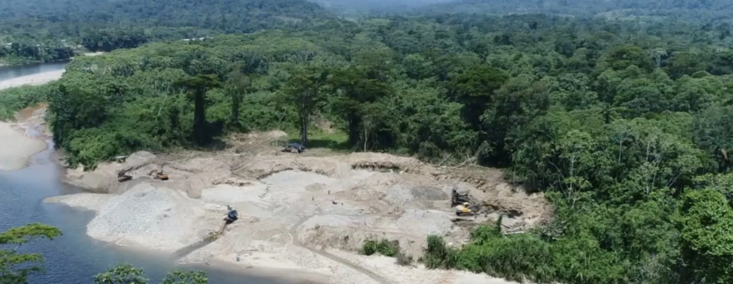 El Alto Nangaritza, otro bosque virgen asediado por la minería en Ecuador