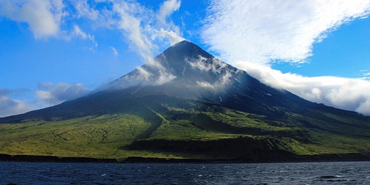 El contenido en agua del magma determina dónde se almacena