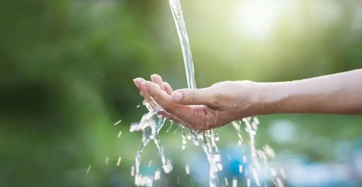 Presencia de agrotóxico en agua alarma a vecinos de Cipreses en Cartago, ecologistas presentan nuevo informe