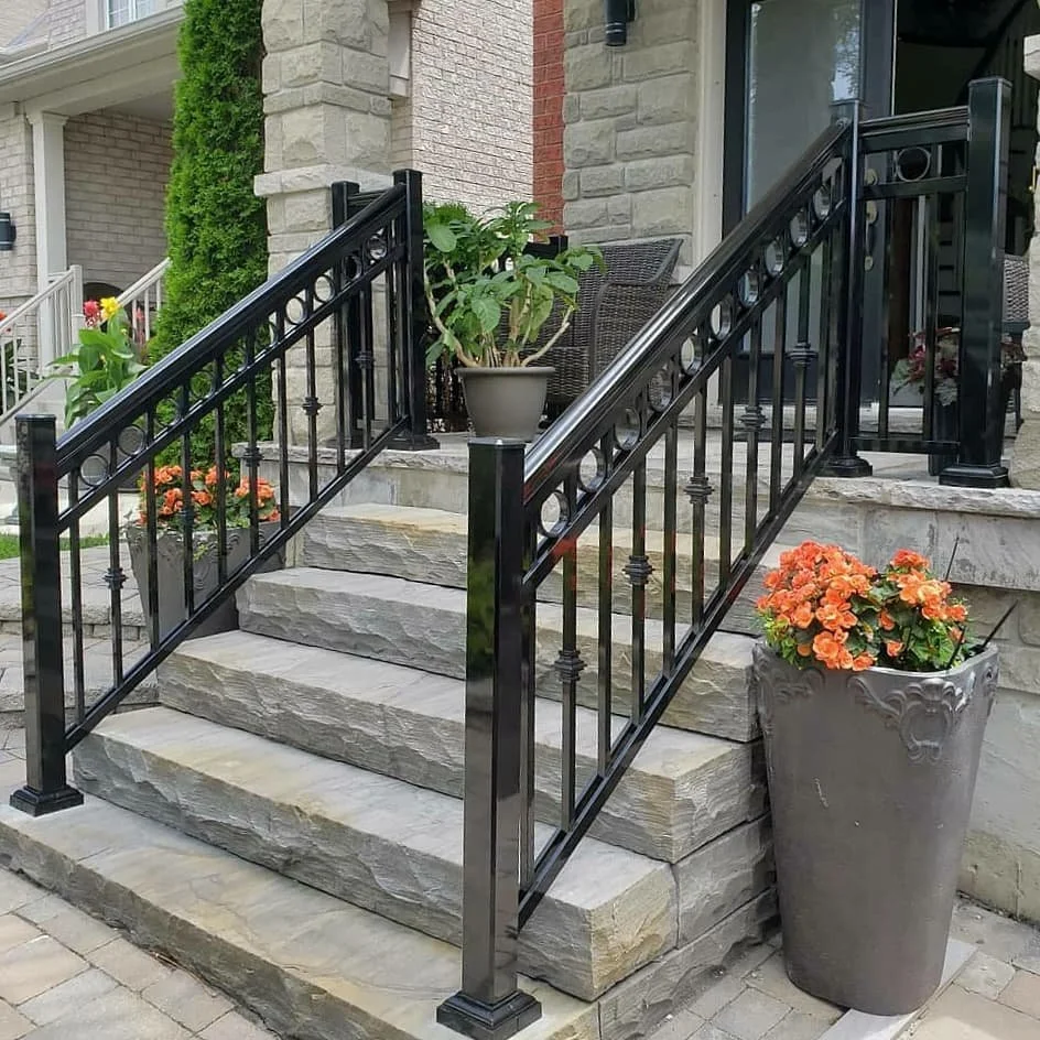 aluminum-picket-railing-photo-4.jpg